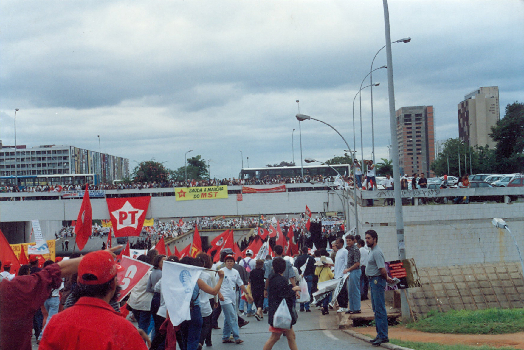 Apoio à Marcha dos Sem-T (4)