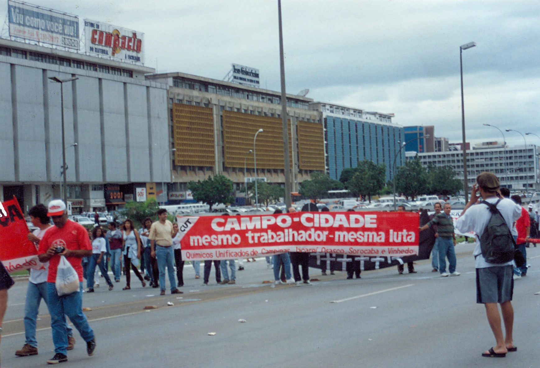 Apoio à Marcha dos Sem-T (6)