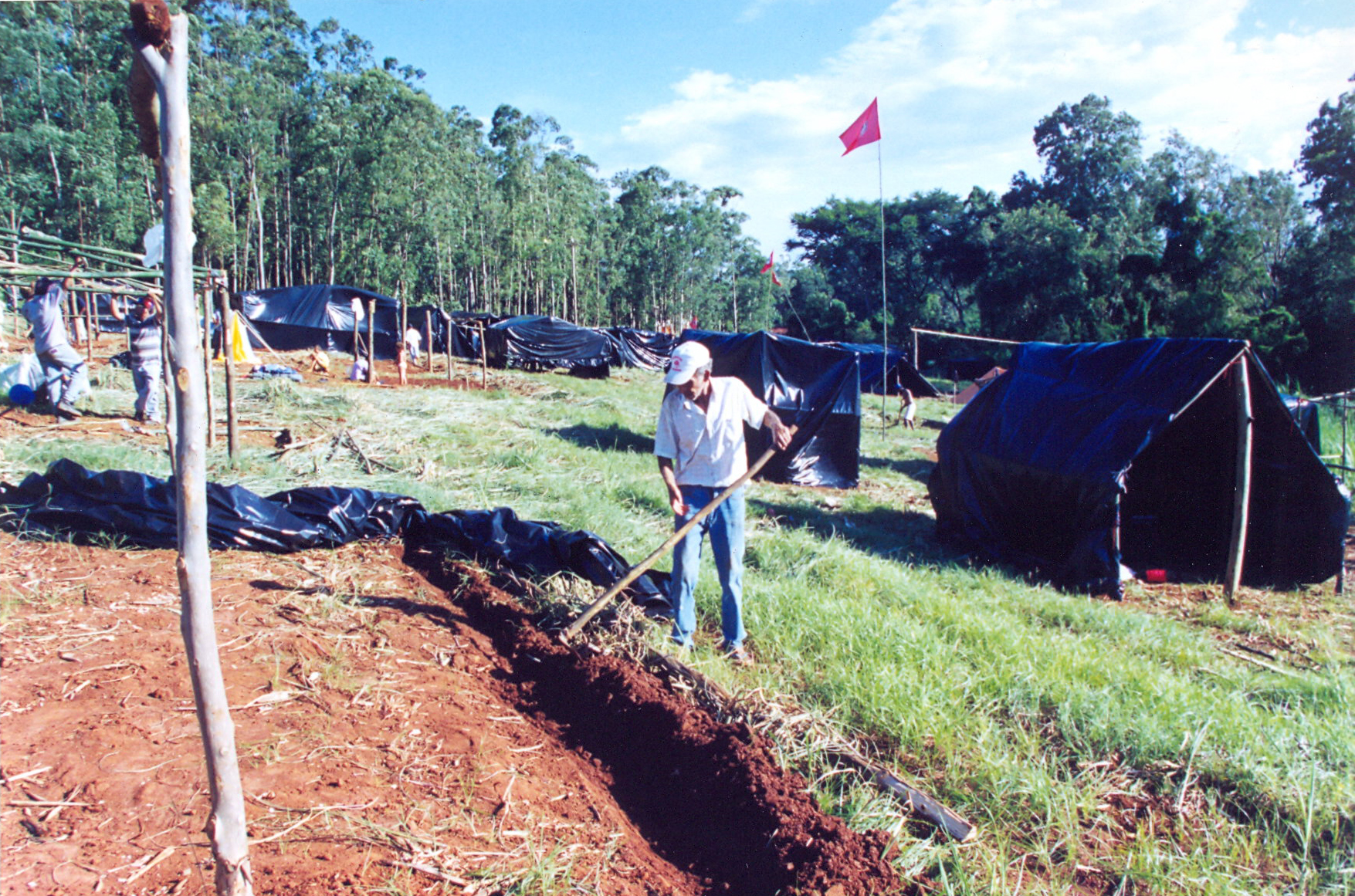 Apoio na ocupação do MST em Porto Feliz em (1)