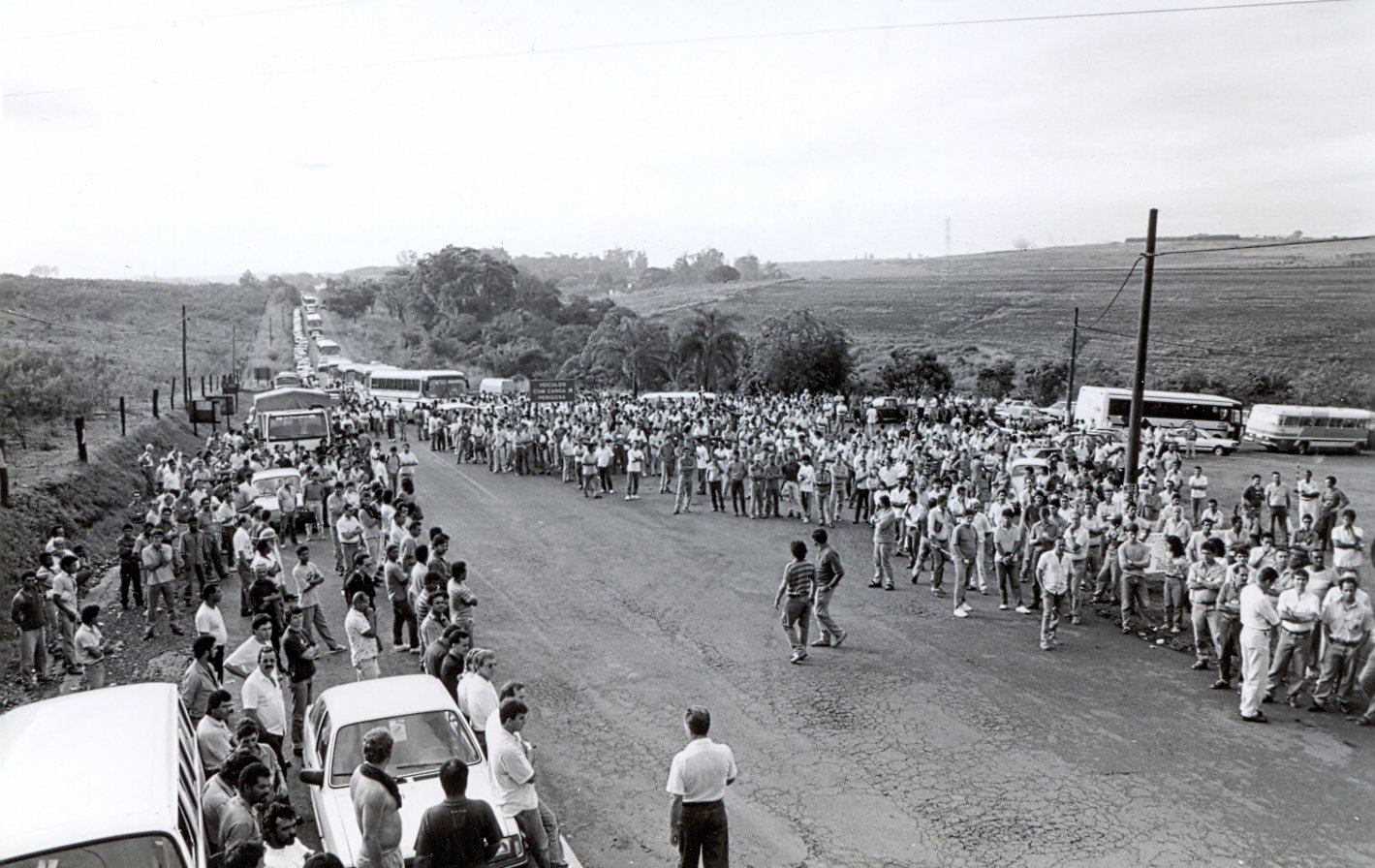 Assembleia de Campanha Salarial na Rhodia, em outu