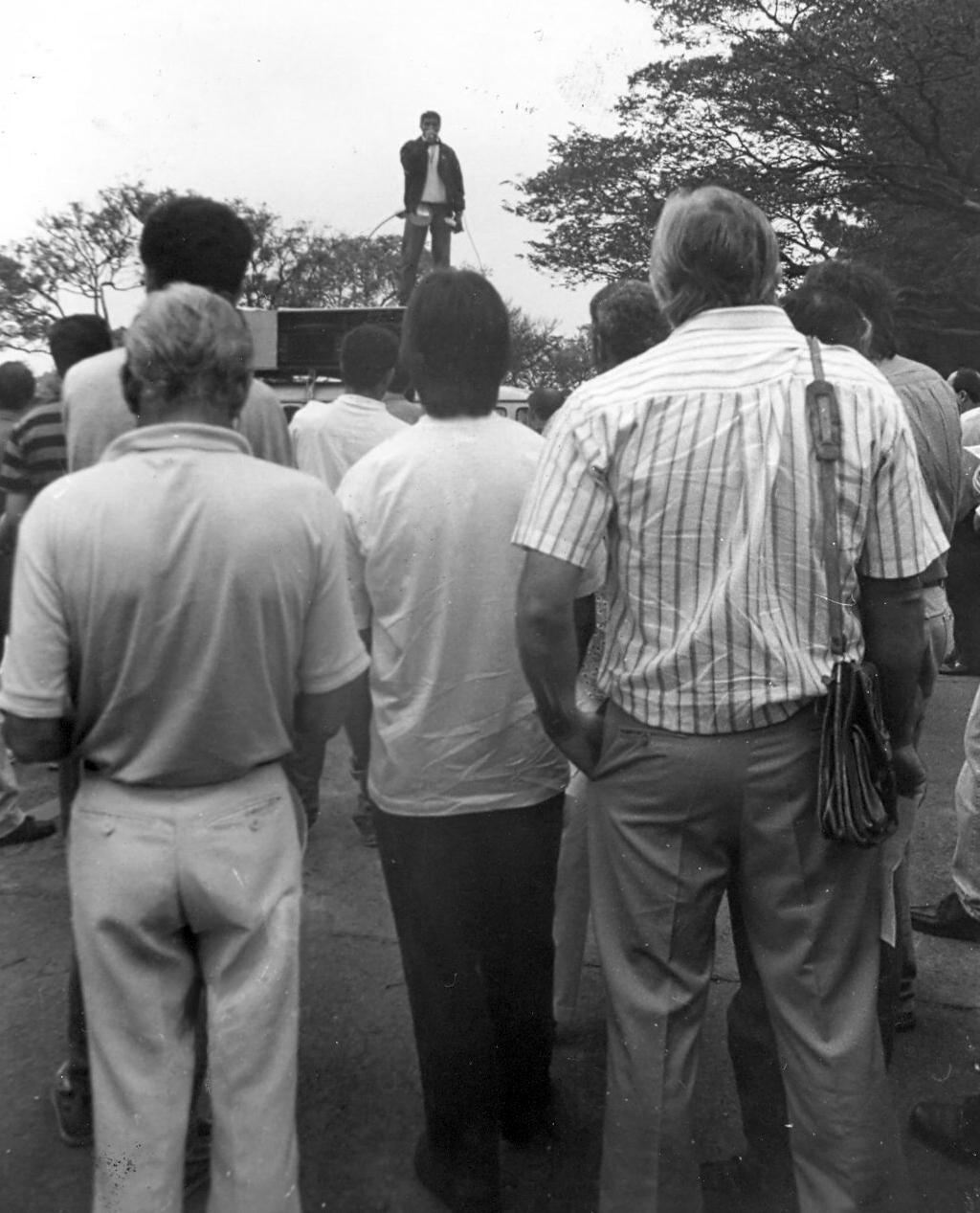 Assembleia na 3M de Campanha salarial 10-93 (1)