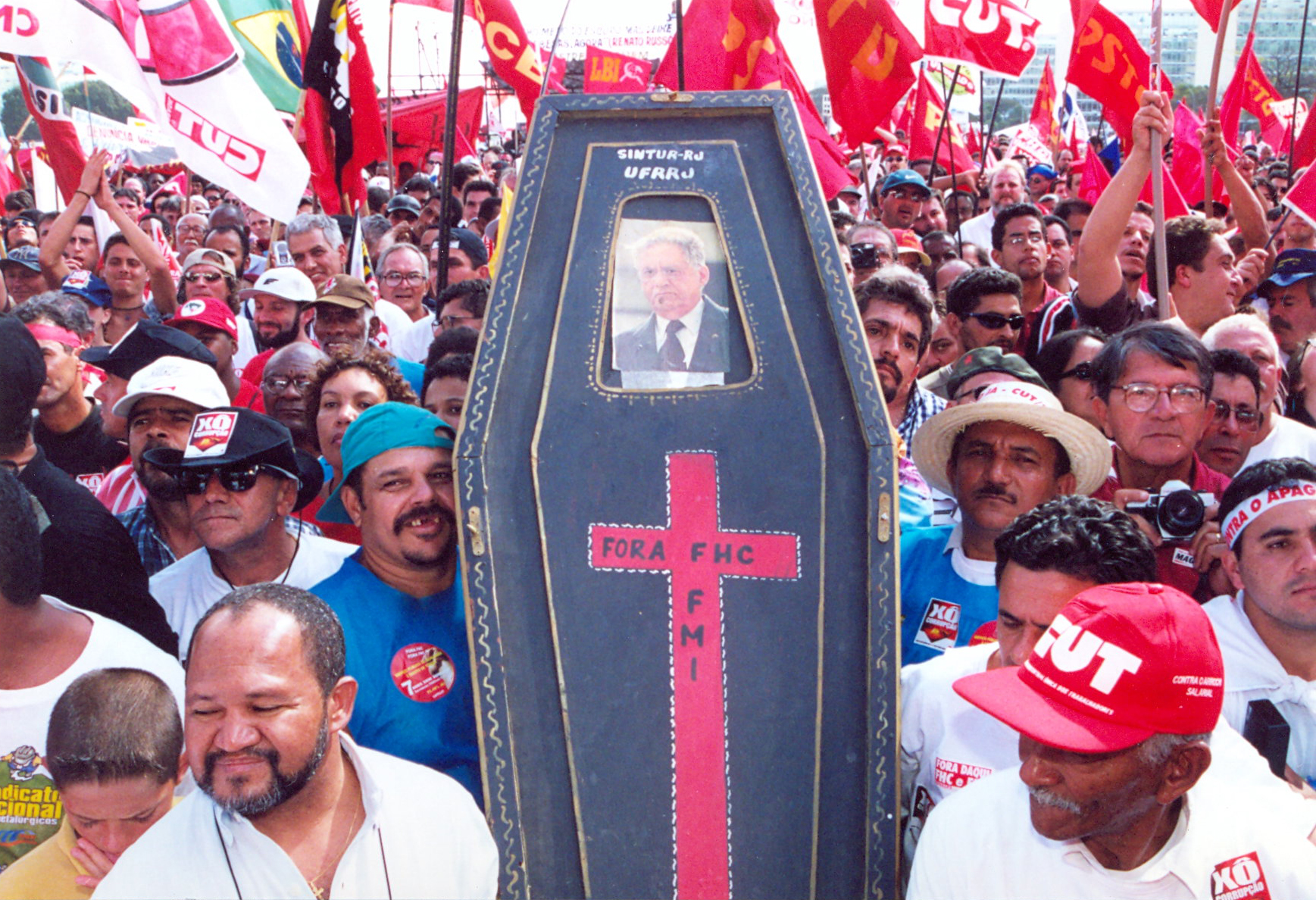 Ato contra FHC E FMI - Brasília -07-2001 (10)