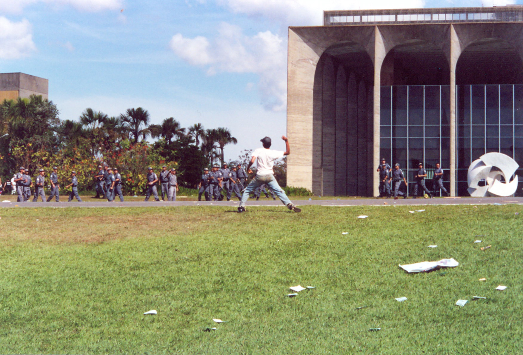 Ato contra FHC E FMI - Brasília -07-2001 (11)