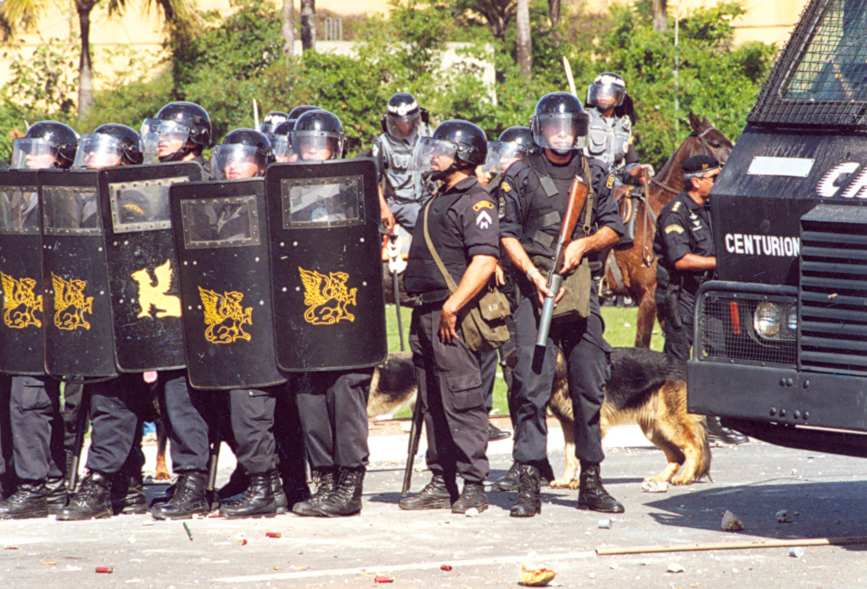 Ato contra FHC E FMI - Brasília -07-2001 (5)