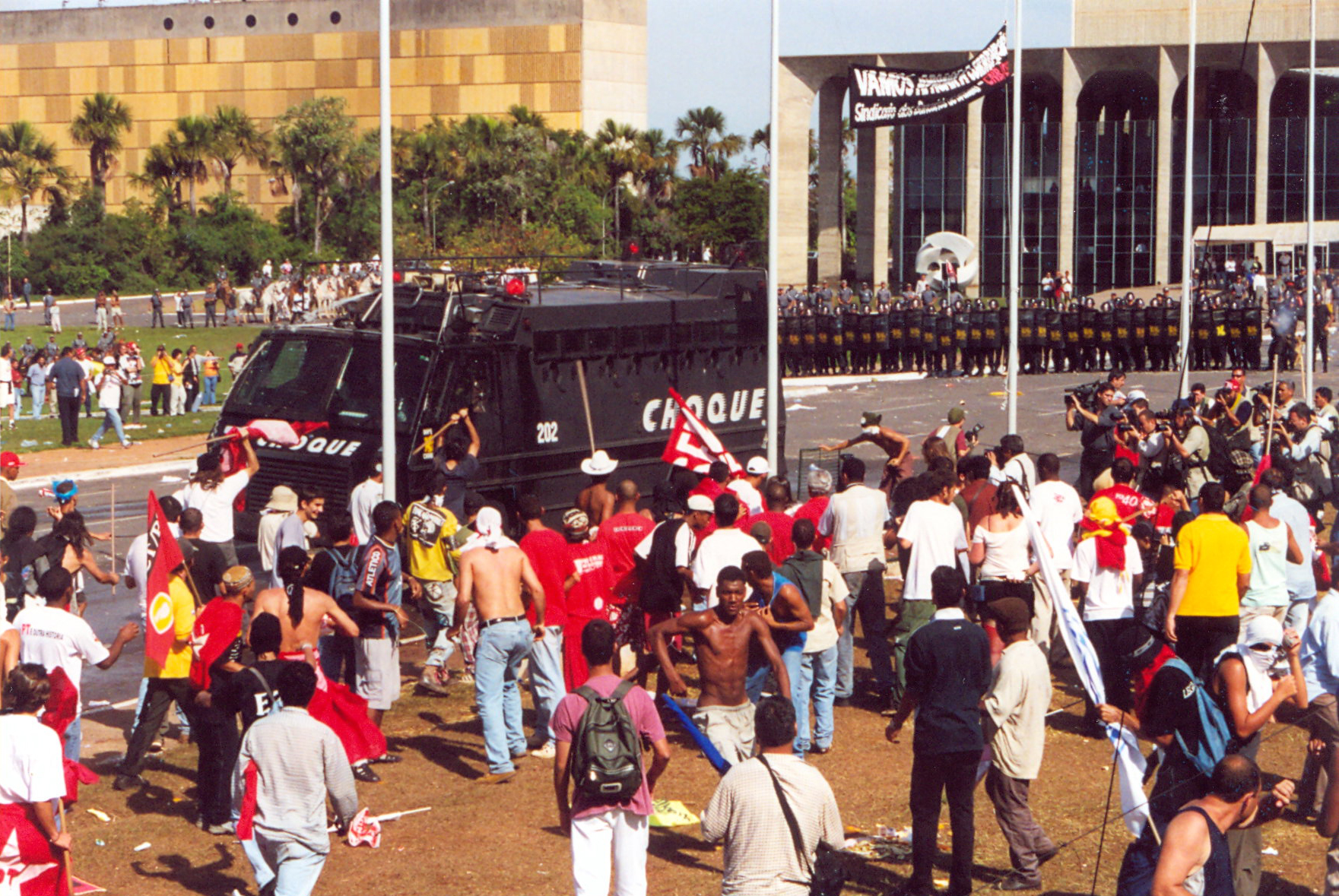 Ato contra FHC E FMI - Brasília -07-2001 (6)