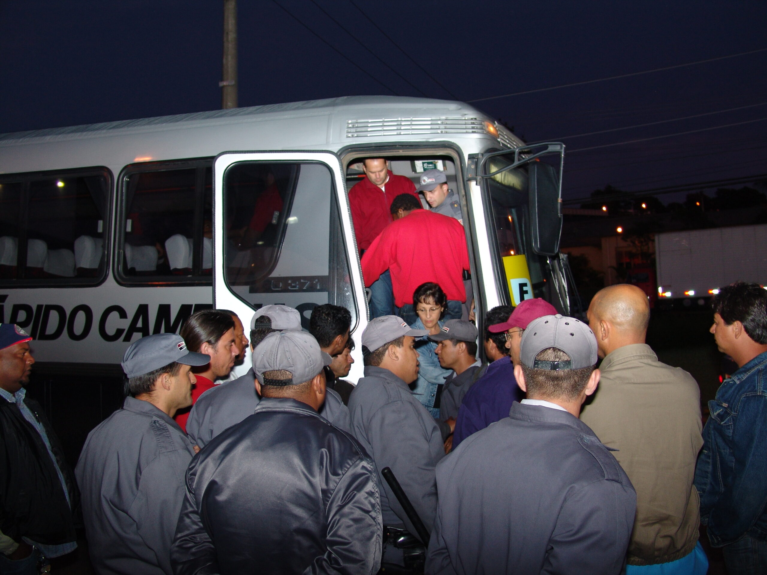 Greve Unilever - Vinhedo - 08dez2006 (6)