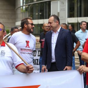 Ato em defesa da Justiça do Trabalho em 28 de fevereiro de 2024