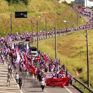 Dirigentes e trabalhadoras do Sindicato participam da MMM de Campinas a Valinhos em 08-03-2011