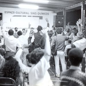 Assembleia aprova acordo coletivo e filiação à CUT em 06 de novembro de 1992_4