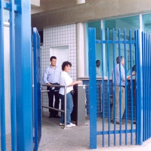 Reintegração de dois  trabalhadores na EMS em novembro de 1999_3