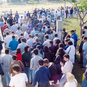 Assembleia de Campanha Salarial na Rhodia em outubro de 2000