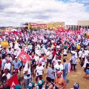 Marcha dos 100 mil em Brasília contra governo neoliberal em  agosto de 1999_6