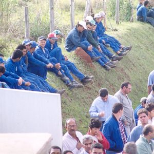Assembleia de Campanha Salarial na Rhodia em outubro de 2000