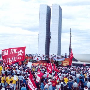 Marcha dos 100 mil em Brasília contra governo neoliberal em  agosto de 1999_8