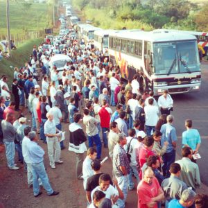 Assembleia na Rhodia em agosto de 2002